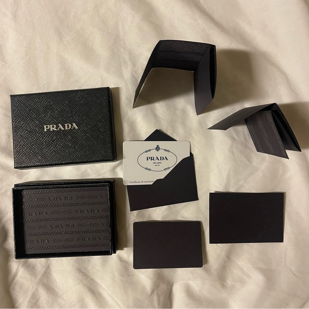 Prada box and envelops
